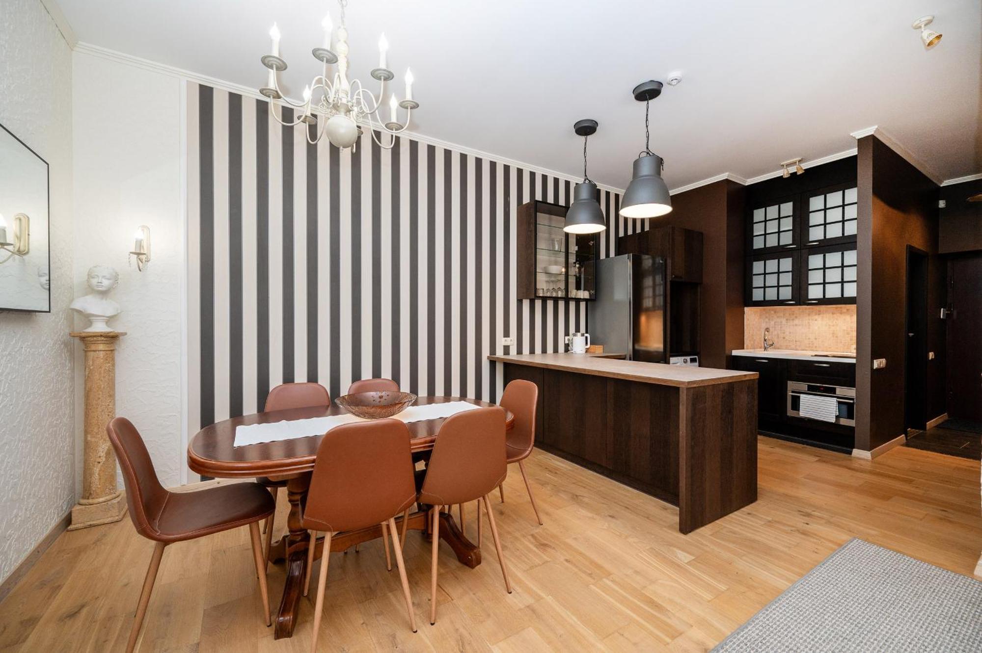 Spacious In Old Town By Reside Baltic Apartment *